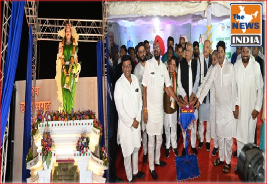  Chief Minister unveils 11-feet bronze statue of Chhattisgarh Mahtari at Collectorate Chowk Raipur