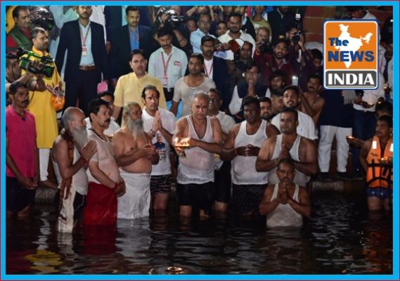  Chief Minister Mr.Bhupesh Baghel takes Kartik Poornima Snan at Mahadev Ghat of Kharun River