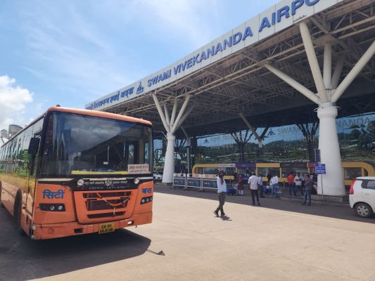 Ensuring Citizens' Convenience: Raipur Airport-Durg AC city bus service commences operations