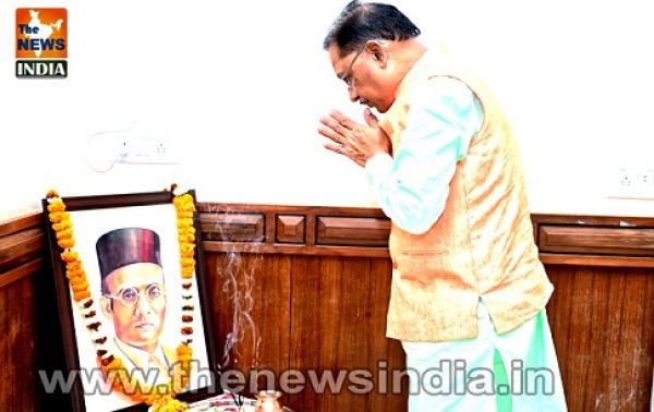  Chief Minister Shri Vishnu Deo Sai pays tribute to Veer Savarkar on his death anniversary
