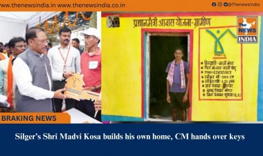 Silger’s Shri Madvi Kosa builds his own home, CM hands over keys