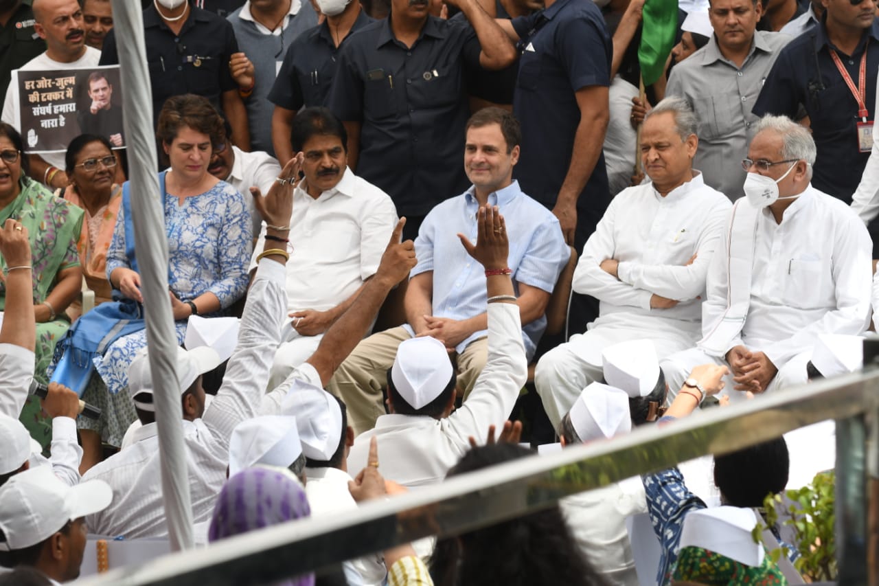 Rahul questioned by ED: Cong leaders detained as protests continue for second day