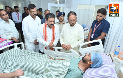  Unwavering Spirit of the Jawan injured in Naxal Encounter, Says: 'Once Recovered, I Will Fight Again'