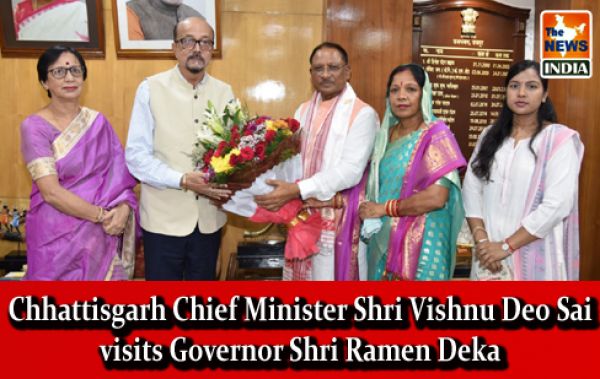 Chhattisgarh Chief Minister Shri Vishnu Deo Sai visits Governor Shri Ramen Deka