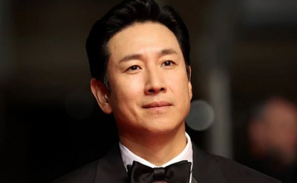  Lee Sun-Kyun, Actor Of Oscar-Winning 'Parasite', Found Dead In A Car